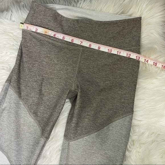 Outdoor Voices 7/8 Spring Colorblock Leggings - Picture 3 of 6